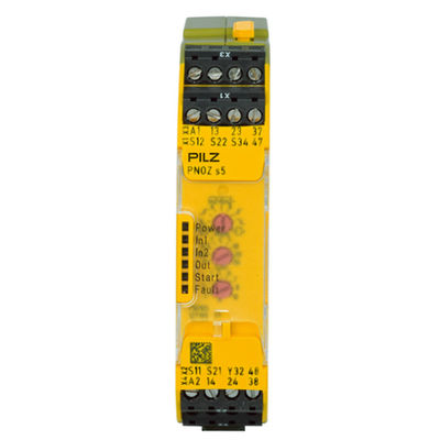 PILZ 773536 PLC Original New Safety Relay Module