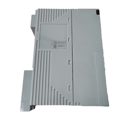 YOKOGAWA AAV144-S50 PLC conecta módulos de entrada y salida en el sitio